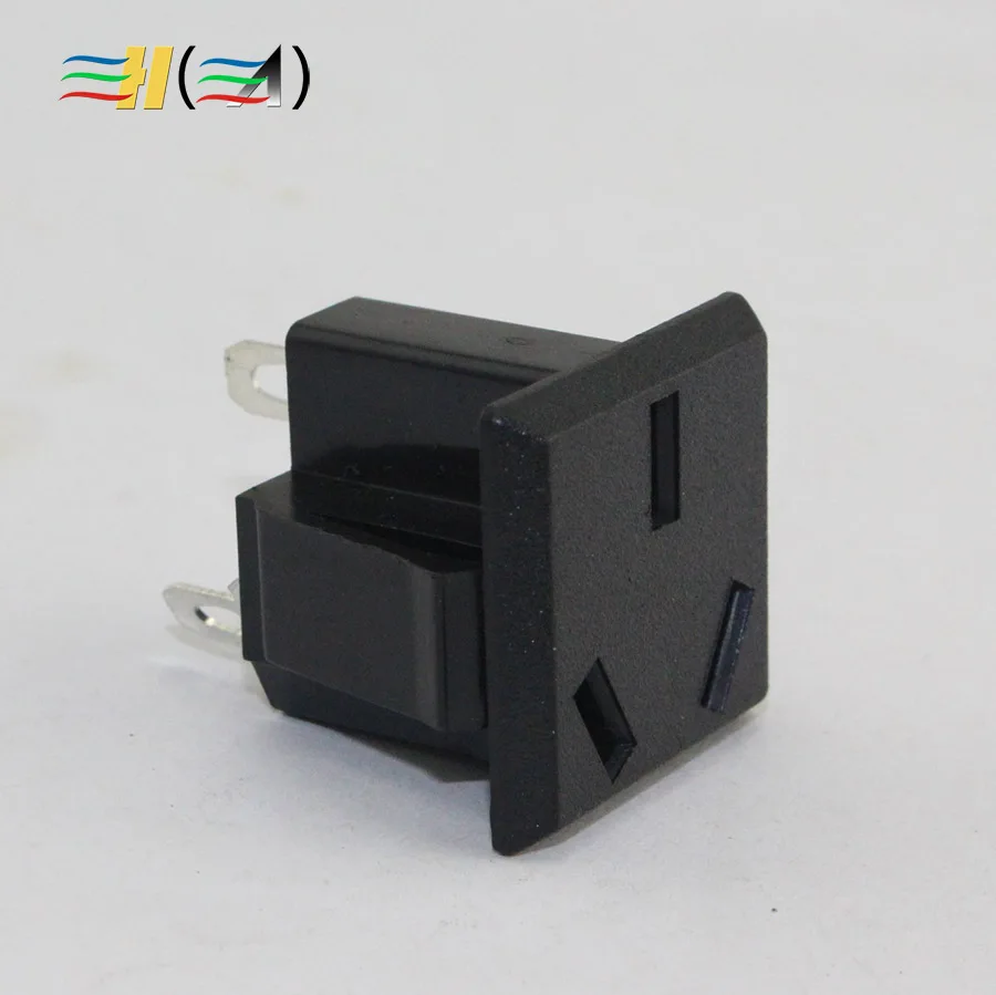 

Doll machine power supply Three-pin plug National standard power supply Triangular Outlet Game Machine socket