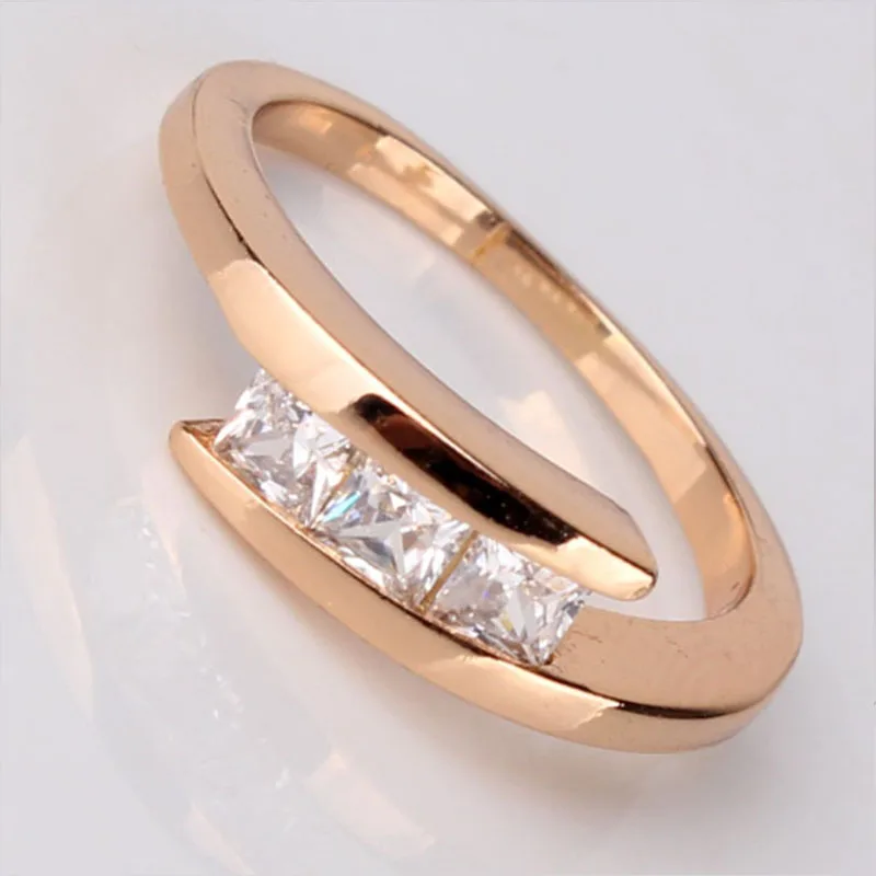 XIAGAO новое дизайнерское простое кольцо золотого цвета с кубическим цирконием