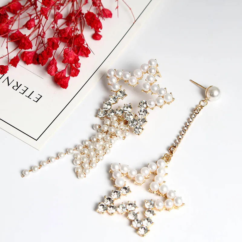 

Fashionable Women's Earrings Rhinestone Asymmetrical Long Pentagram Pearl Earrings Temperament Tassel Pendant Earring