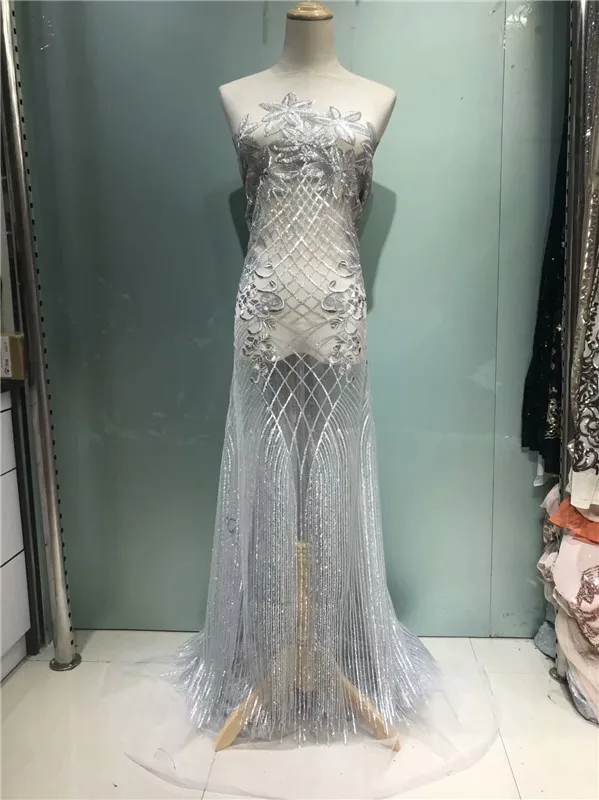 Фиолетовая блестящая сетчатая ткань для вечернего платья с золотистыми