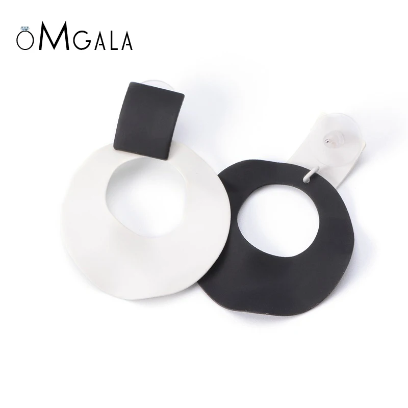 Модные круглые висячие серьги OMGALA для женщин большие черного и белого цвета с
