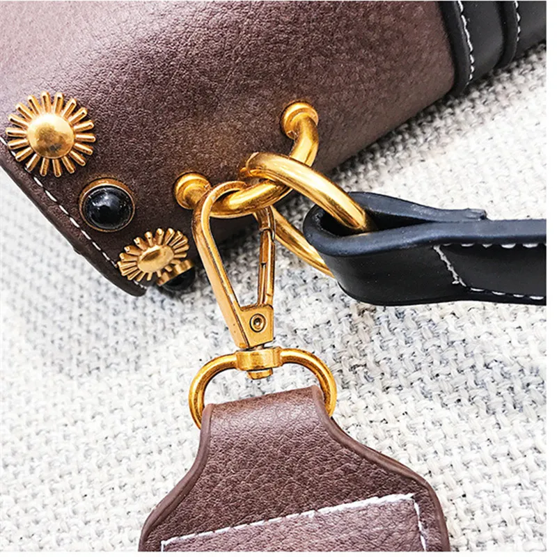 Женщина Сумки 2018 сумки модные Курьерские Винтаж мелких твердых Цвет заклепки