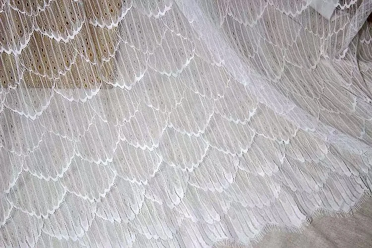 

3 yards Wave Shape Chantilly lace fabric, french bridal lace fabric, off white eyelash lace fabric