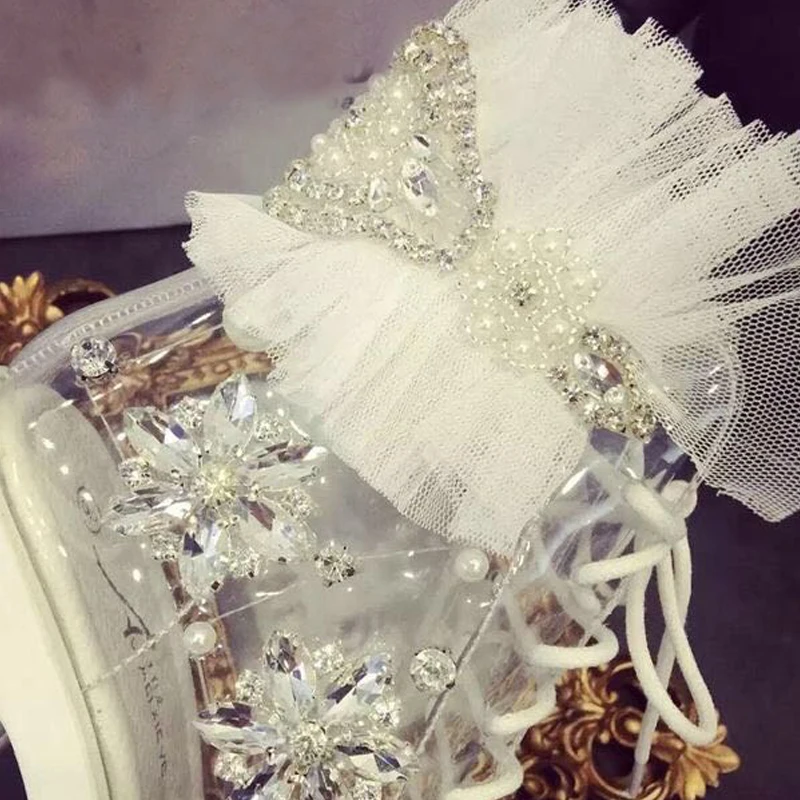 Женские осенние ботинки на платформе и толстом каблуке со шнуровкой | Обувь