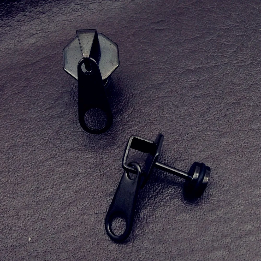 Серьги-гвоздики мужские из хирургической стали с титановым покрытием и