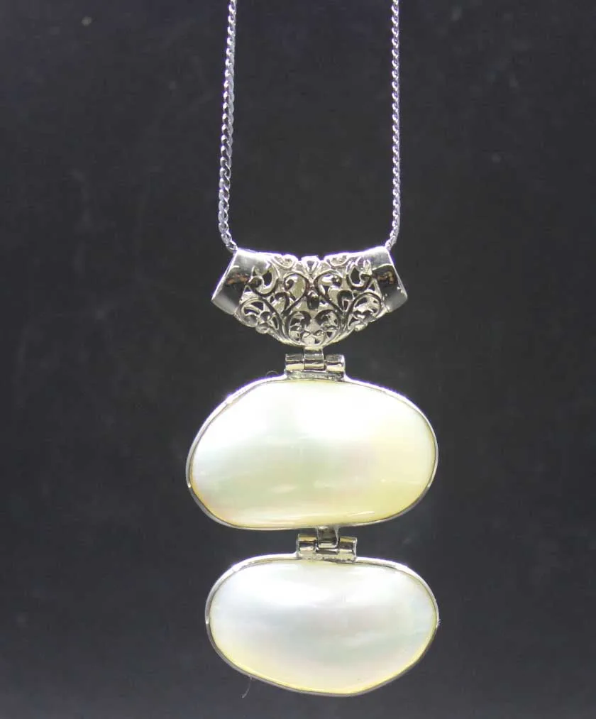 Wholesale price Fashion Rare Huge 60X47mm Natural White Mother of Pearl Shell Conch Pendant | Charms