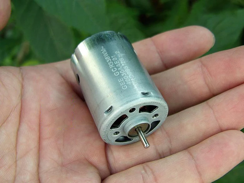 1 шт. Сильный магнитный микро-мотор с высоким крутящим моментом DC6V 18500 об/мин 380 мотор для DIY модель корабля модель автомобиля электрическая техника горячая распродажа