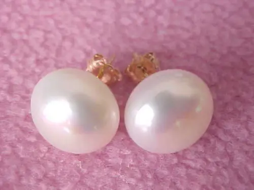 

Free shipping wholesale A Pair Of Natural 10-11mm South Sea White Pearl Earrings 14K/20 Gold Stud