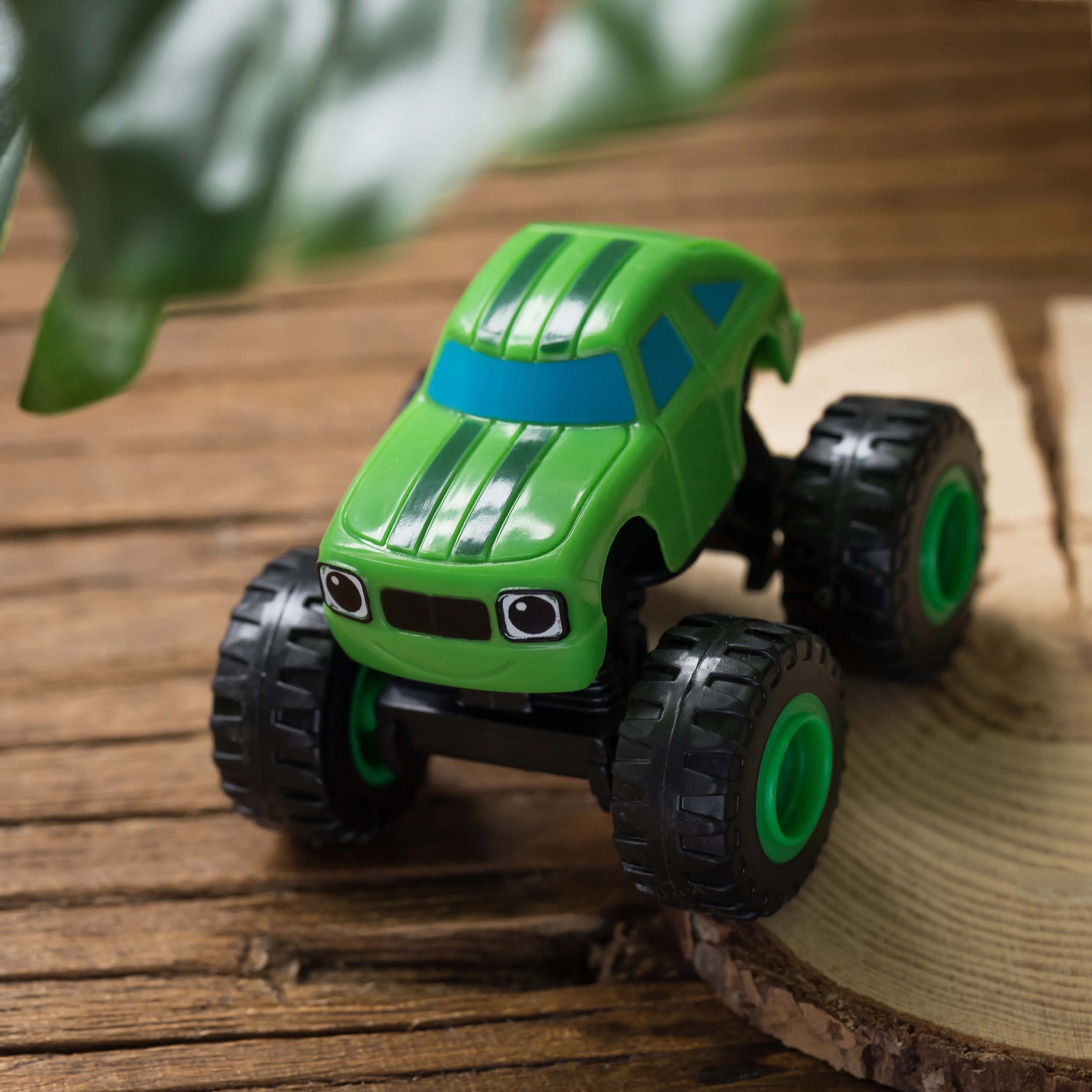 1 шт. Blaze автомобиль игрушки 1: 64 автомобилей литая игрушка машина монстров ПВХ Автомобиль инерционный автомобиль четыре колеса тянуть назад трюк автомобиль