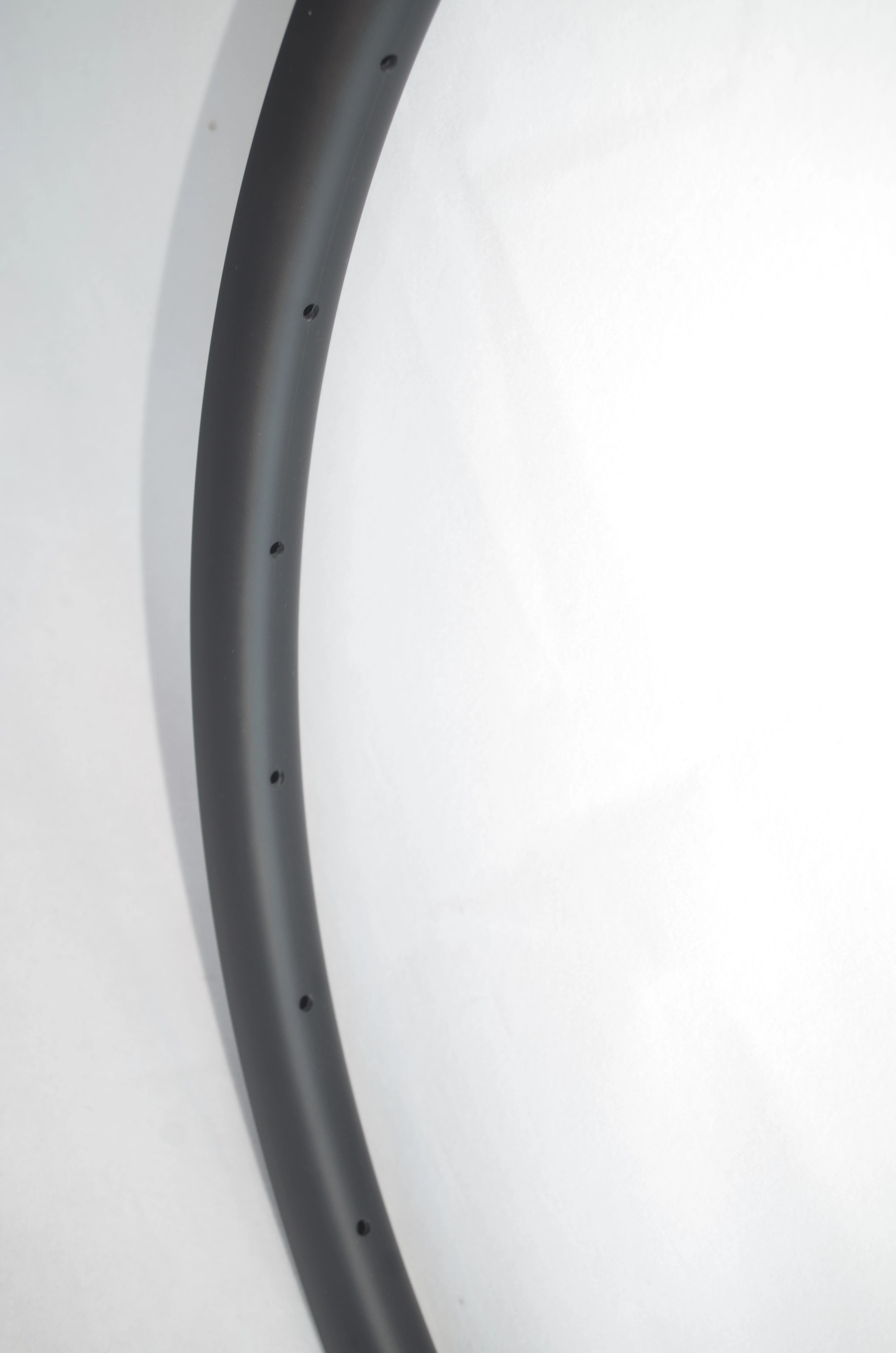 Flyweight 320g 29er MTB XC 30 мм Асимметричный 24 Глубокий UD 3K твил 12K углеродный обод
