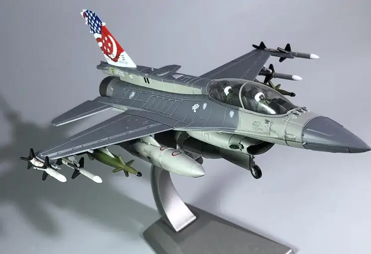 Редкие Специальное предложение 1: 72 F-16D блок 52 модель истребителя Сингапур ВВС сплав Коллекционная модель