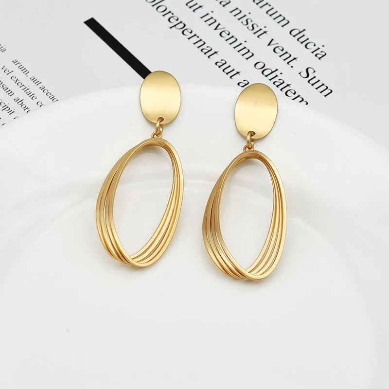 2019 Новое Поступление Золотые серьги капли из нержавеющей стали с искаженным