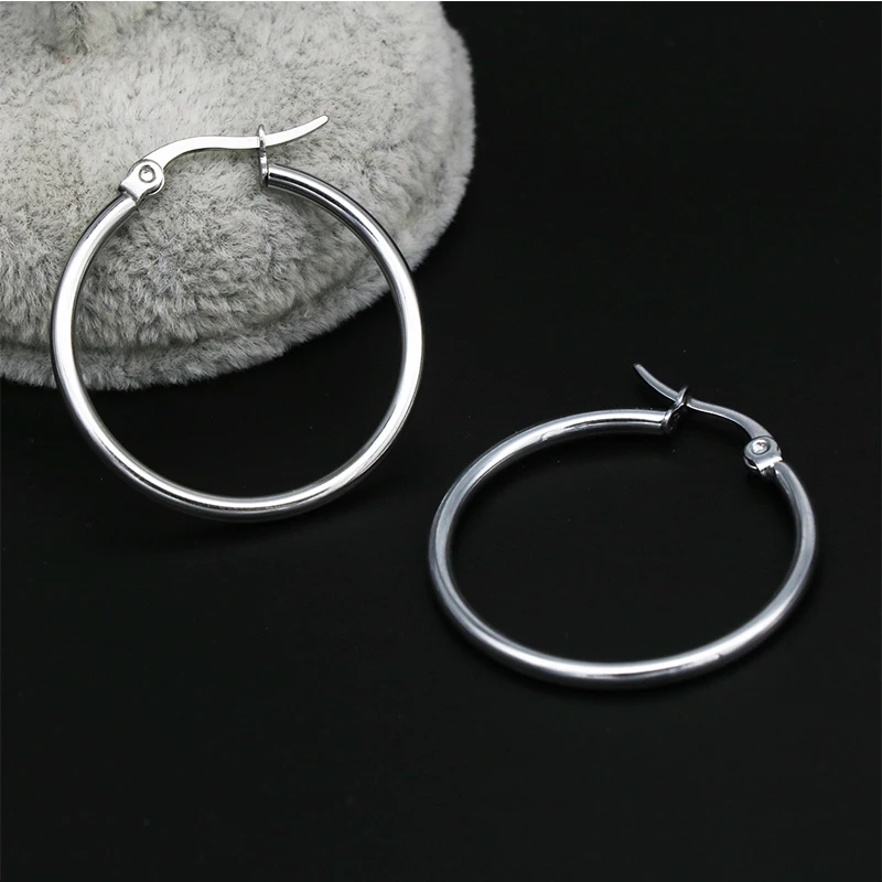 Серьги кольца из нержавеющей стали женские тонкие круглые ювелирные украшения