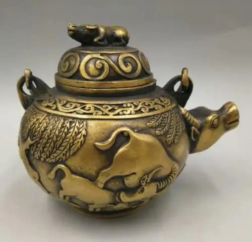 Изысканный китайский старинный латунный ручной работы корова крупного рогатого