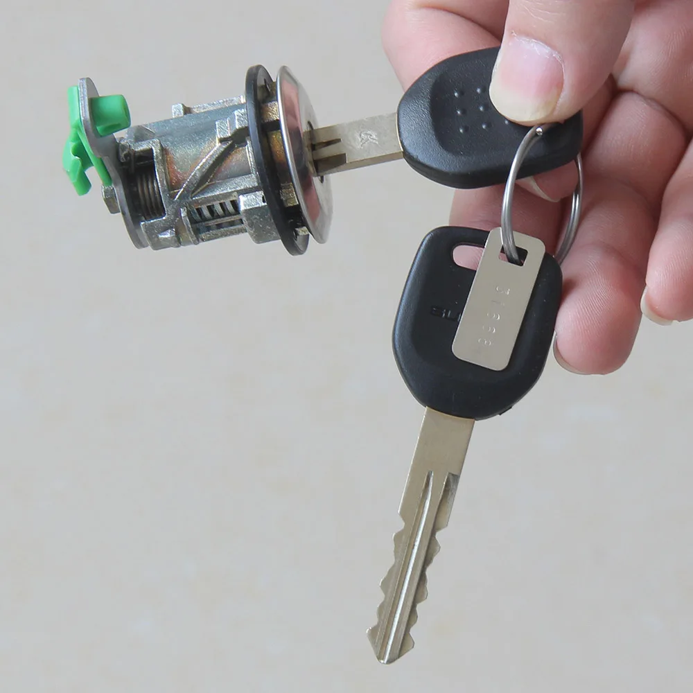 57491SA140 новые оригинальные KEY LOCK Набор-дверь слева двери замка для Subaru Forester II 2002-2007 |