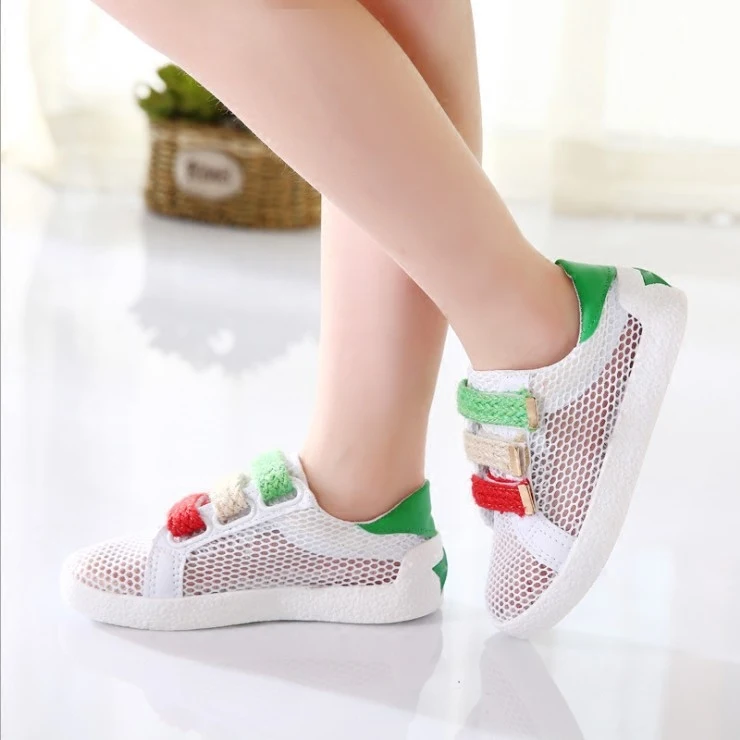 Топ продаж детей shoes девушки кроссовки 2017 летние новых мальчиков дышащая спорт