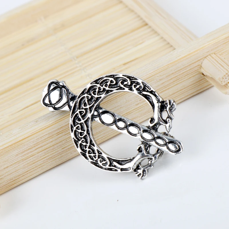 Новинка Лидер продаж броши Outlander для женщин и мужчин брошь на рубашку булавки