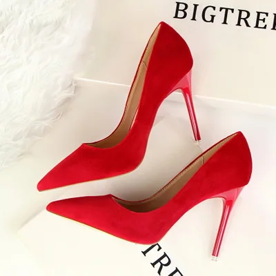 2018 Новая женская обувь модные простые туфли на высоком каблуке с закрытым острым
