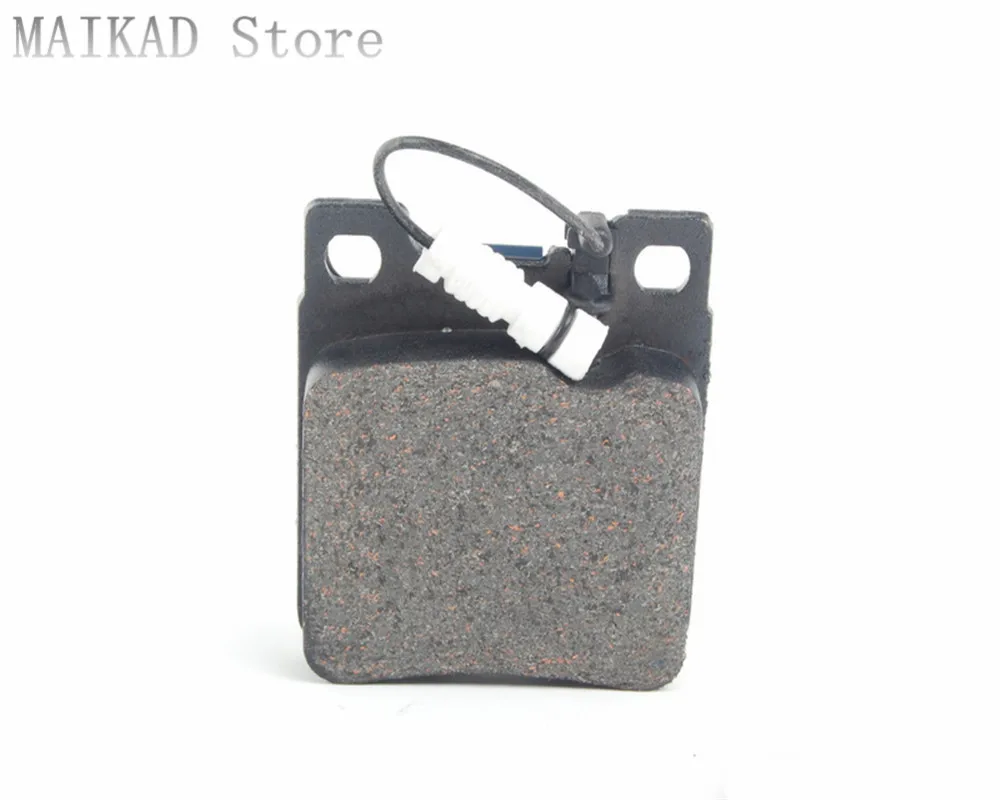 Сзади тормозных колодок для Mercedes-Benz W202 C180 C200 C220 C240 C280 C230 C250 A0044209320