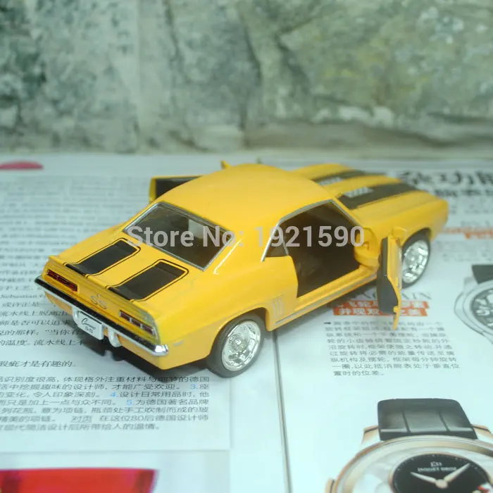 UNI 1/36 масштабные автомобильные игрушки 1969 Chevrolet Camaro SS винтажная литая под давлением металлическая модель автомобиля игрушка для коллекции/подарка/детей