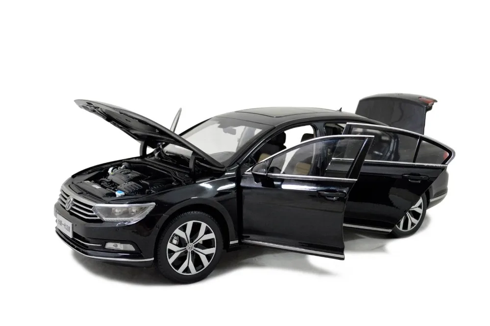 Модель Paudi 1/18 1:18 Масштаб VW Magotan(Passat B8) черный литой модельный автомобиль игрушка, модель автомобиля двери открытые