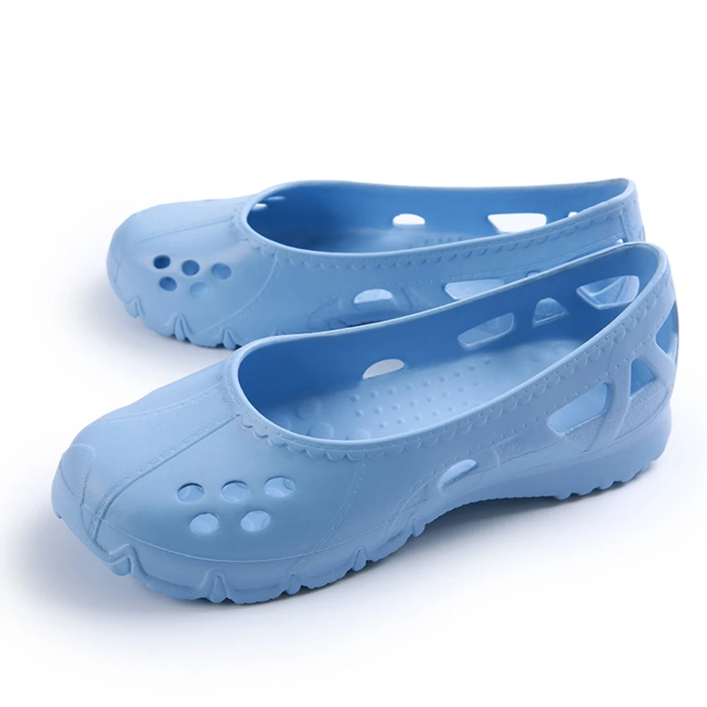 

New Doctor Nurse Surgical Shoes Hollow Medical Surgery Shoes Dental clinic Hospital Lab Shoes Anti-static Autoclavable footwear