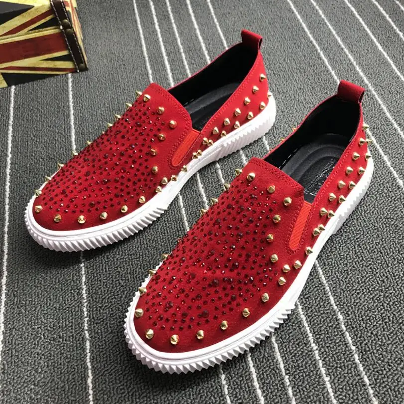 

Hot Men Casual Flats Shoes Luxury Brand Fashion Nightclub Rivet Men Shoes Youth Casual Footwear Designer Sneakers For Men
