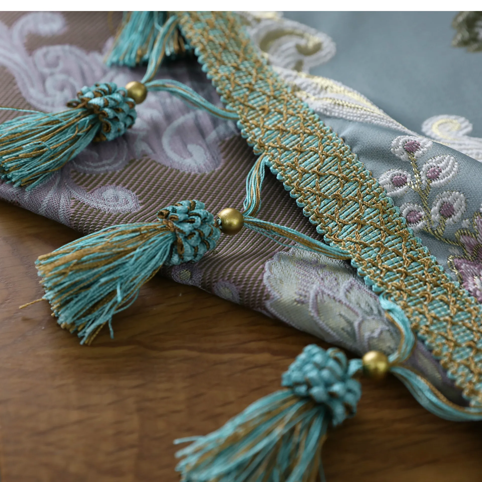 Европейская классическая Вышивка узора нежная сосновая фруктовая висячая Спайк