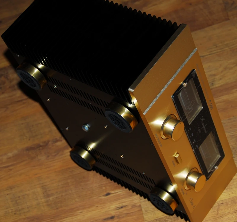 Копировать Accuphase E-550 операции чистого класса A(30w-8 Ω) гарантированная линейная мощность MOS-FET 3 параллельной двухтактной конфигурации