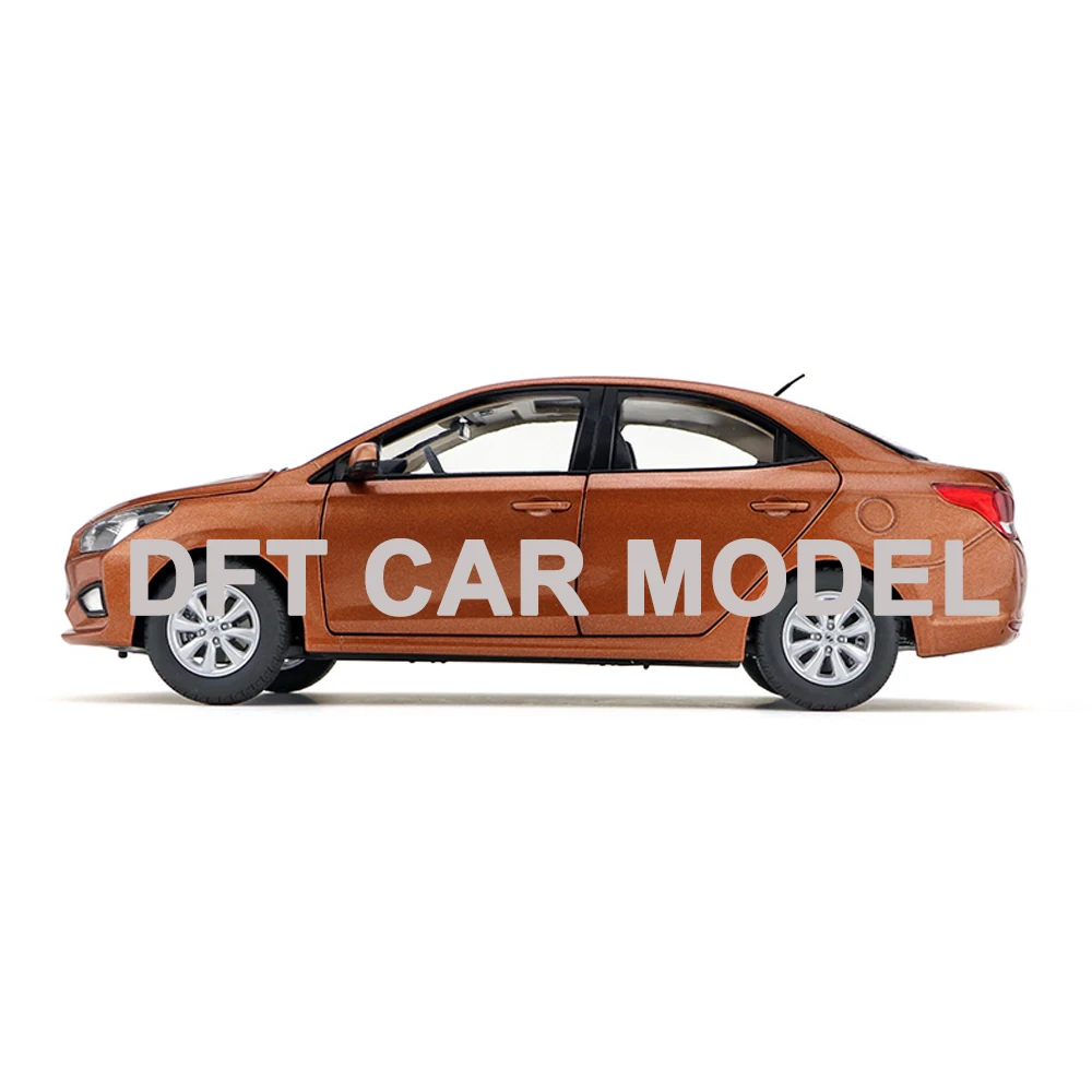 Литая модель автомобиля Verna 1:18 из сплава детских игрушечных автомобилей