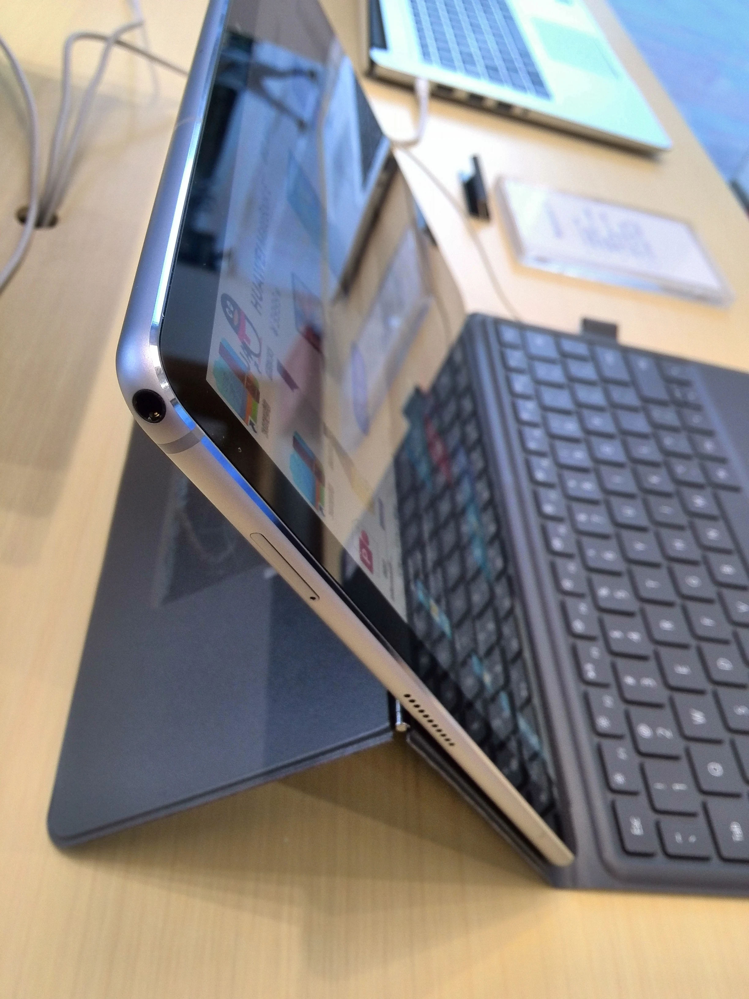 Лучшее качество 2 в 1 Тетрадь портативных ПК huawei MateBook E 2019 Новый с процессором