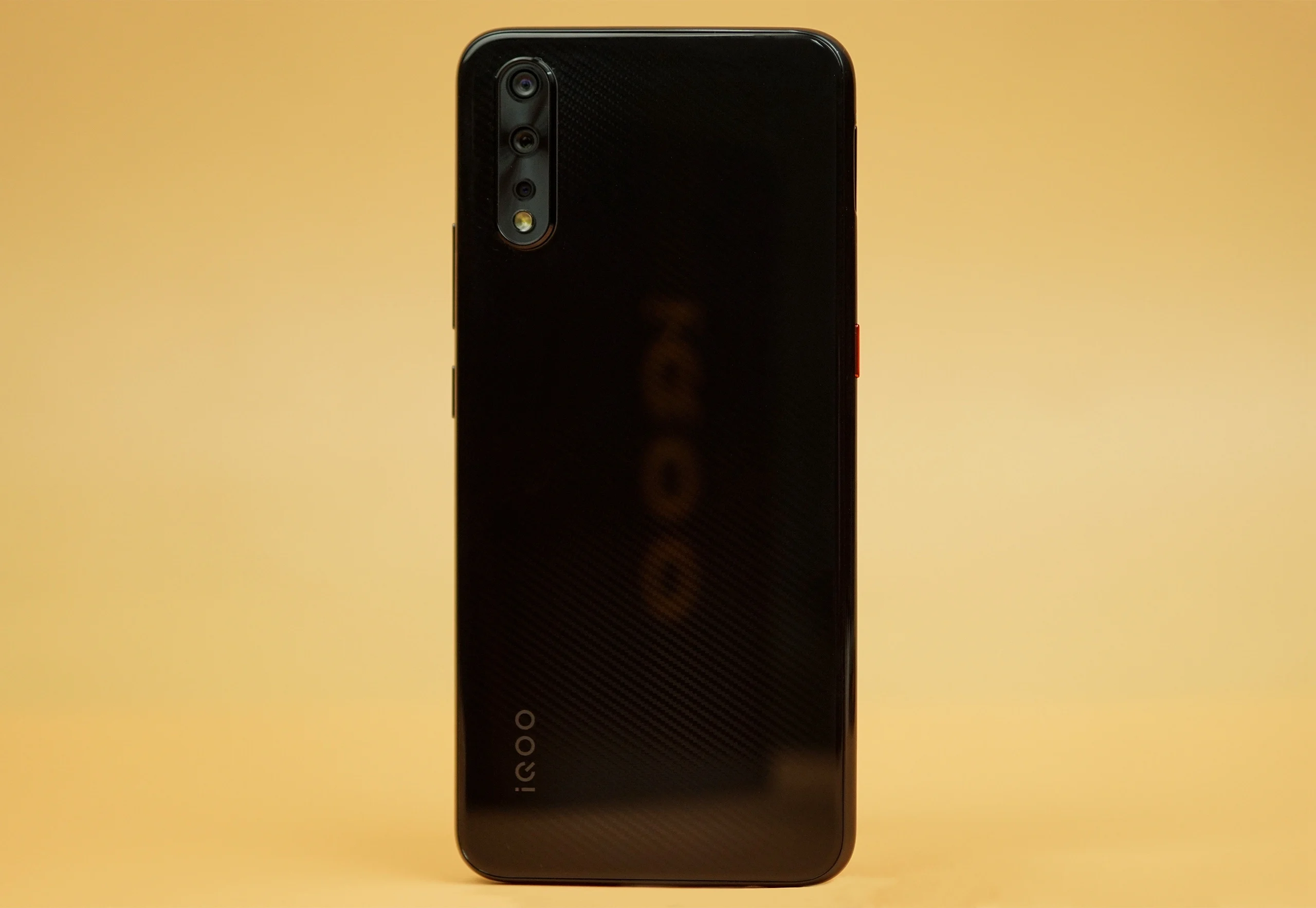 Мобильный телефон Vivo IQOO NEO 4G LTE Snapdragon 845 Android 9,0 6,3" FHD 2340X1080 8 Гб ram 128 ГБ rom сканер отпечатков пальцев распознавание лица