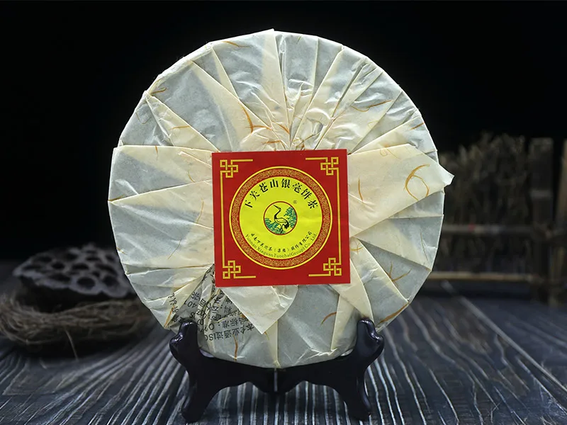 Чай Xia Guan 2012 yr Sheng Pu'er Cangshan Yinhao Yunnan Pu-erh 400 г