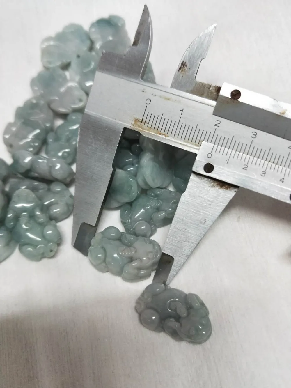 Аксессуары сделай сам из натурального ядеита енота | Бусины