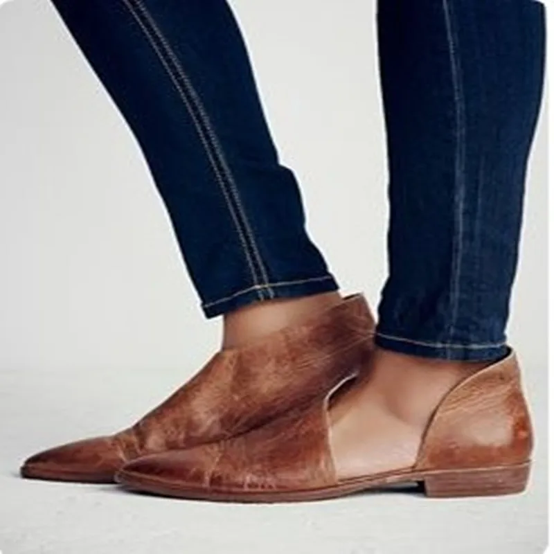 Женские туфли из натуральной кожи на низком каблуке с острым носком|Обувь без