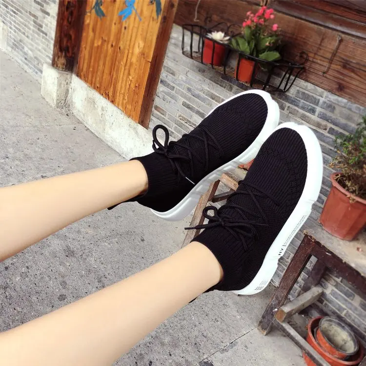 

Shoes Tops New 2020 Women Flat Platform Fits True to Size, Take Your Normal Round Toe Casual Lace-up Stretch Fabric Pu Latex