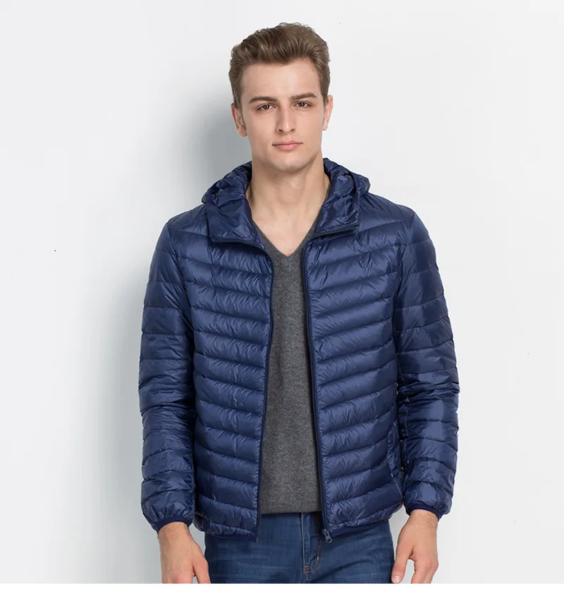 Мужская куртка пуховик с капюшоном на осень и зиму приталенная длинными рукавами