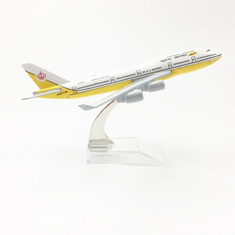 Модель самолета Королевский Бруней авиалинии модель Боинг 747 16 см из