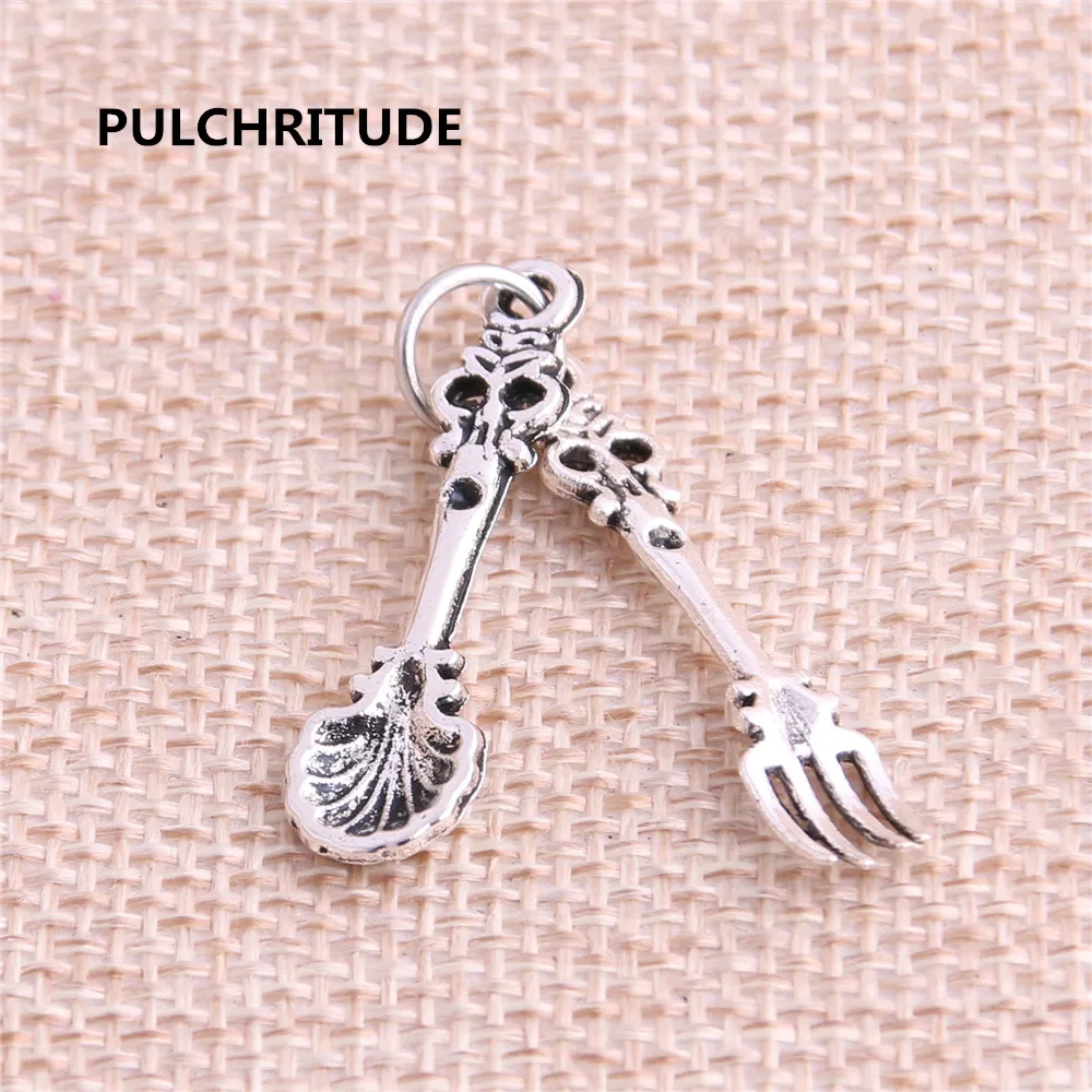 PULCHRITUDE 15 компллот ./цинковый сплав античный серебряный кулон браслет