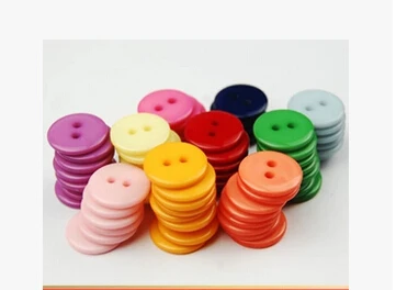 Бесплатная доставка 200 шт. разноцветные пластиковые пуговицы для скрапбукинга и