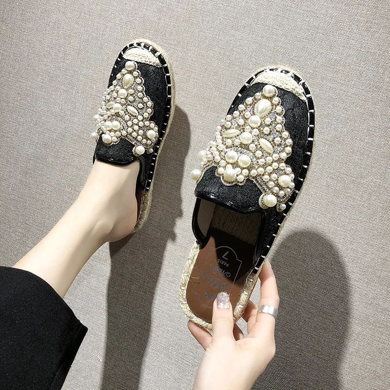 Шлепанцы женские с кристаллами дышащие сетчатые плоская подошва бисер модные