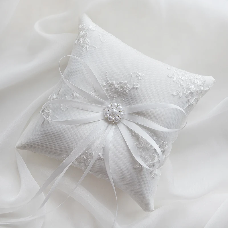 Высокое качество белые кружевные свадебные изделия кольцо Подушка бантик