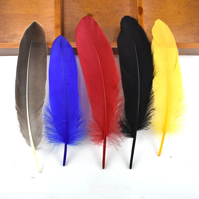Colorful 15-20 см Высокое качество Белый гусиное перо для DIY красочное перо украшение Свадебные перья для рукоделия аксессуары Шлейфы - Цвет: Colorful