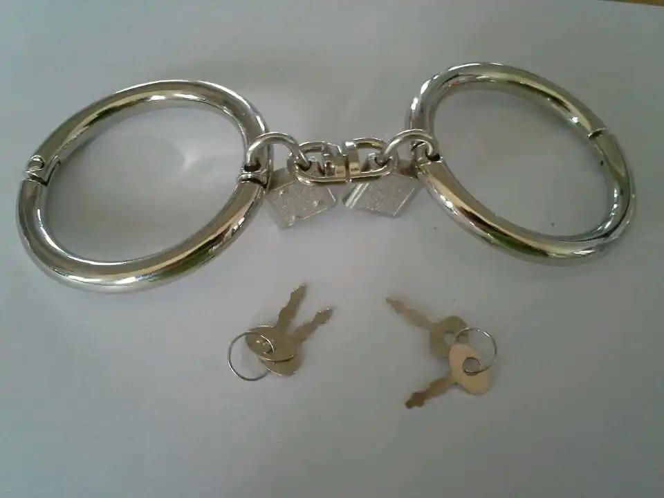 Новинка 2018 женские наручники из нержавеющей стали удерживающие запястье