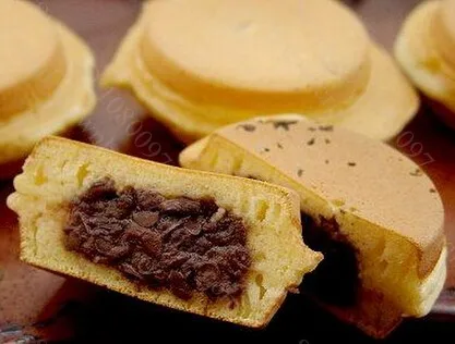 12 медных отверстий газовая машина для торта с красными фасолинами Колесные