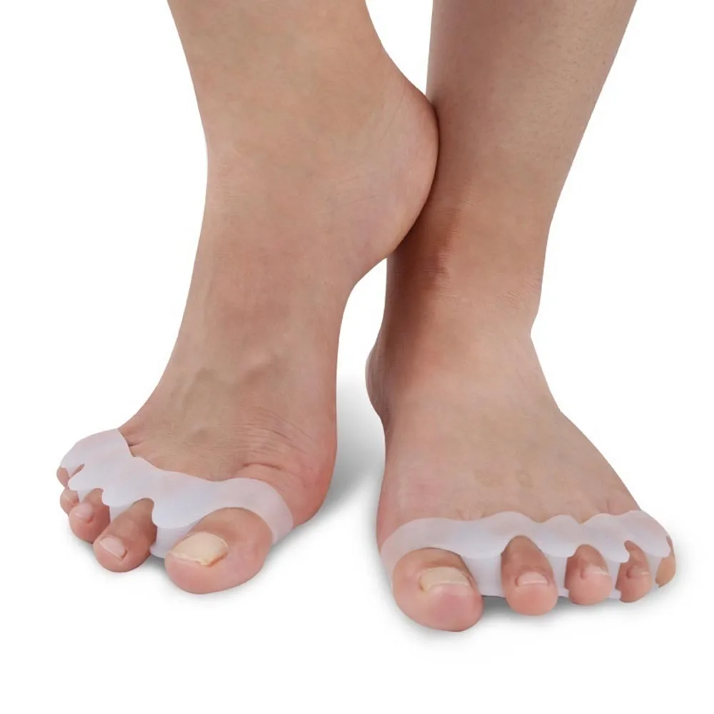 

2 PCS Gel Toe Separator Stretchers for Men and Women Easy Wear in Shoes for Bunion Relif Toe Straightener Foot Care
