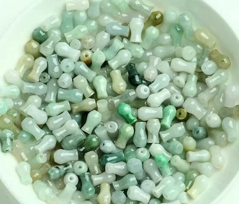 

Natural a cargo jade beads DIY accessories jade beads scattered small jade vase LeBron beads wholesale