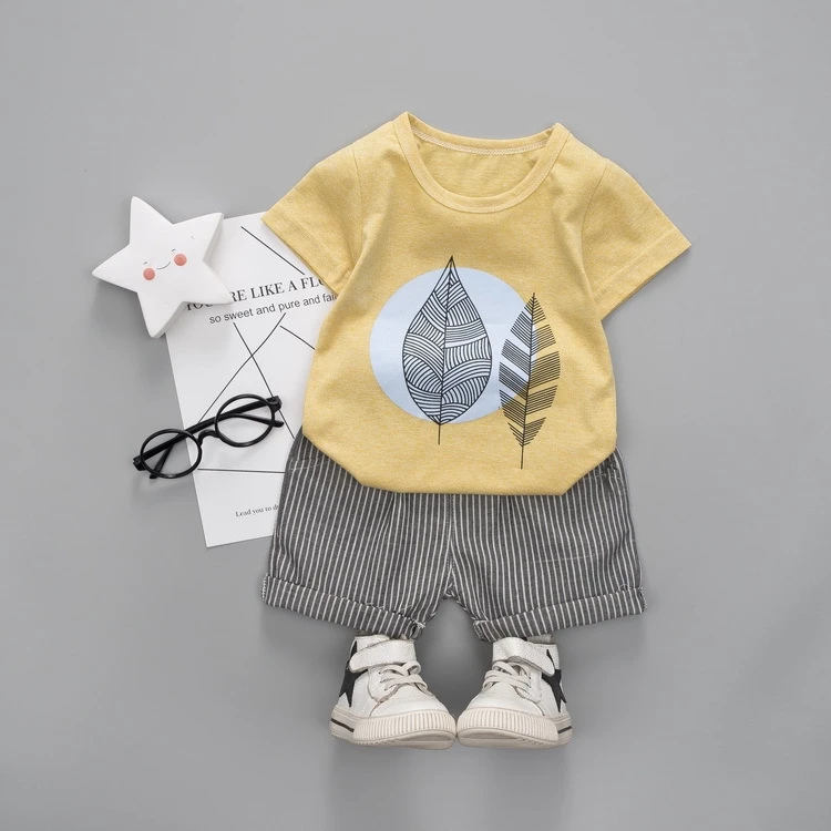 Summer Boy Two-Piece Leaf Pattern Short Sleeve + Striped Shorts | Детская одежда и обувь