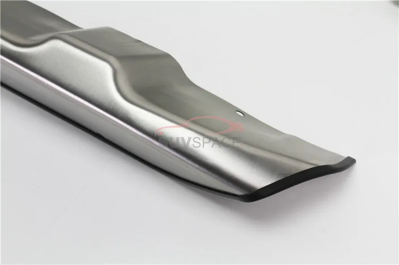 Серебристые противоскользящие пластины с одной трубой защита переднего и