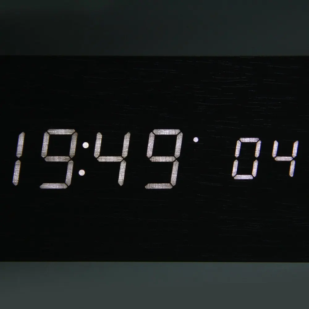 Деревянные настольные часы со светодиодной подсветкой будильник в старинном